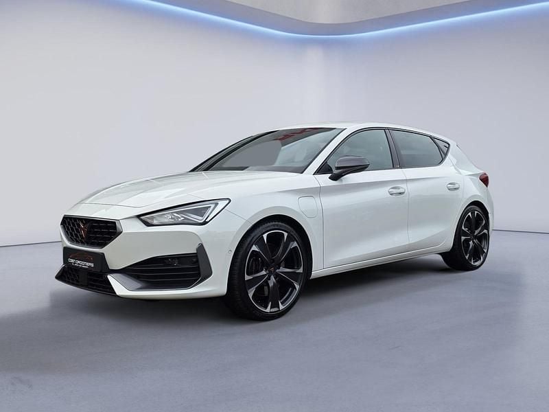 Wit Gebruikt 2021 Cupra Leon VZ Hatchback | € 25.195 (Iets duurder) - Afbeelding 1/4