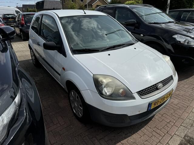 Wit Gebruikt 2007 Ford Fiesta Cool & Sound Edition Hatchback | € 499 (Super prijs) - Afbeelding 1/4