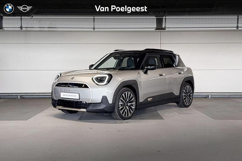Grijs, metallic lak Occasion 2025 Mini Aceman Favoured SUV | € 37.900 (Eerlijke prijs) - Afbeelding 1/4