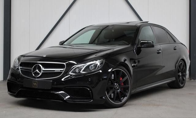 Zwart Gebruikt 2016 Mercedes E63 AMG AMG Sedan | € 53.999 - Afbeelding 1/3