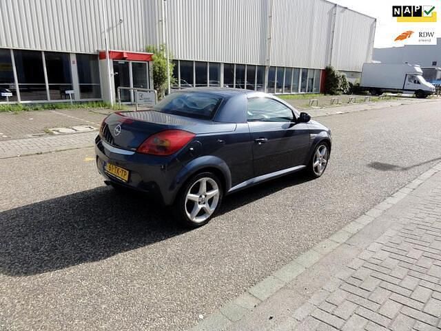 Occasion Opel Tigra Sport 90 PK (66 kW) 2006 Grijs Cabriolet