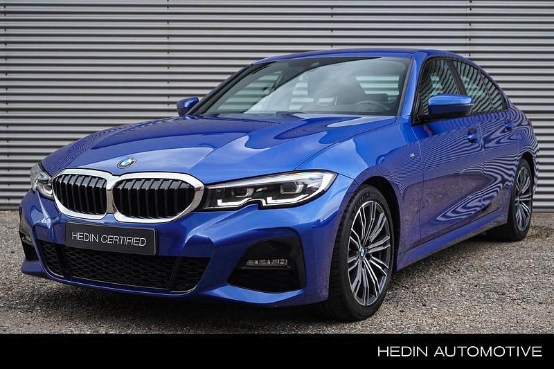 Blauw Gebruikt 2021 BMW 318 Executive Sedan | € 28.945 (Eerlijke prijs) - Afbeelding 1/4