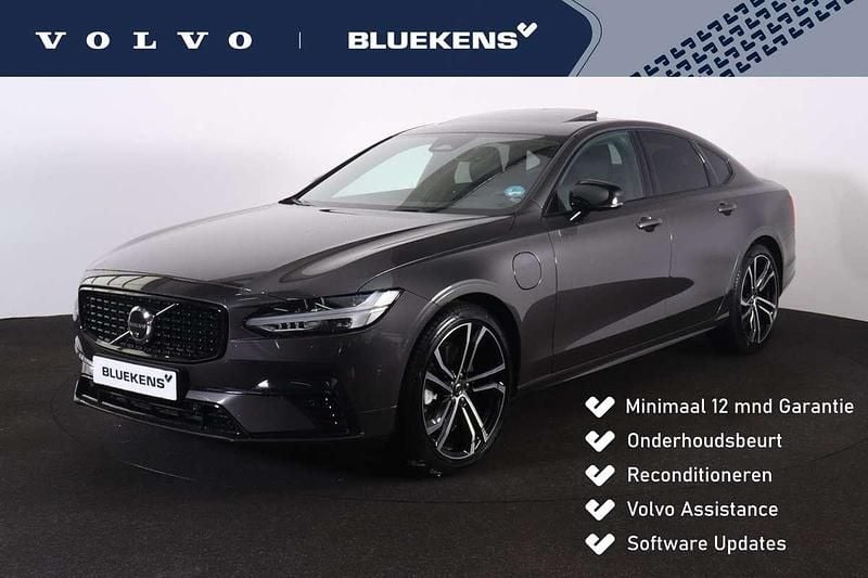 Grijs Gebruikt 2024 Volvo S90 Plus Sedan | € 45.900 (Duur) - Afbeelding 1/4