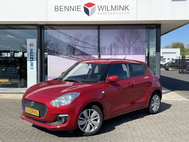 Rood Gebruikt 2019 Suzuki Swift Hatchback | € 13.790 (Eerlijke prijs) - Afbeelding 1/4