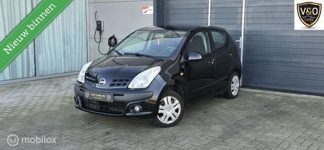 Zwart Gebruikt 2011 Nissan Pixo Acenta Hatchback | € 2.499 (Eerlijke prijs) - Afbeelding 1/4