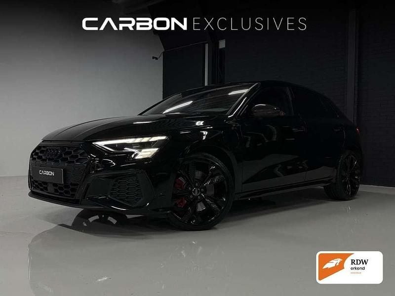 Zwart Gebruikt 2021 Audi A3 Sportback e-tron S-Line Sedan | € 26.945 (Eerlijke prijs) - Afbeelding 1/4