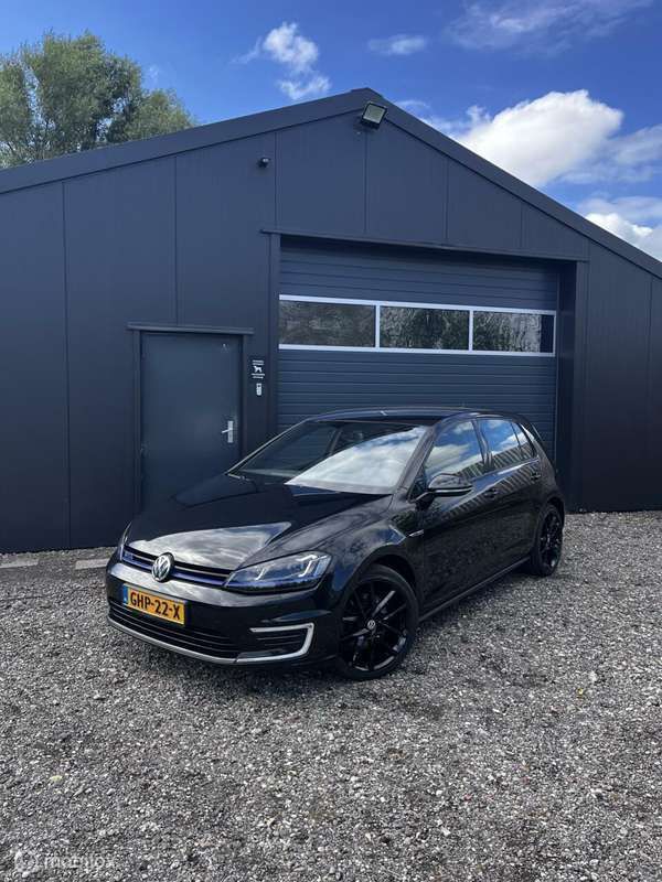 Grijs Gebruikt 2015 VW Golf VII GTE Hatchback | € 15.950 (Iets duurder) - Afbeelding 1/4