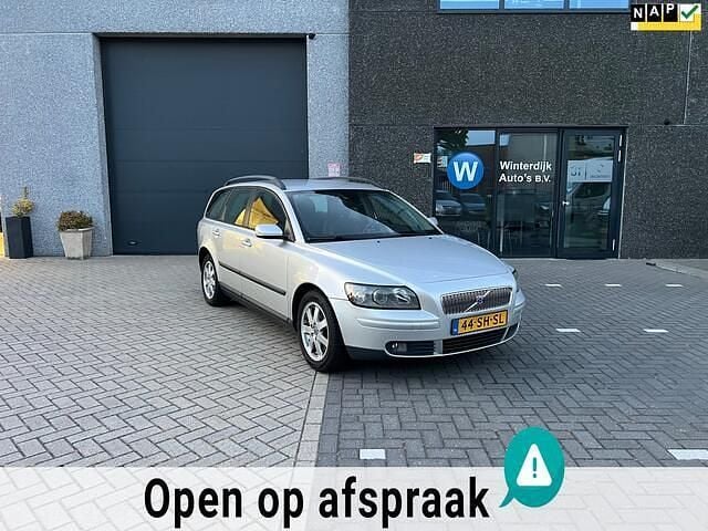 Grijs Gebruikt 2006 Volvo V50 Stationwagen | € 4.499 (Iets duurder) - Afbeelding 1/4