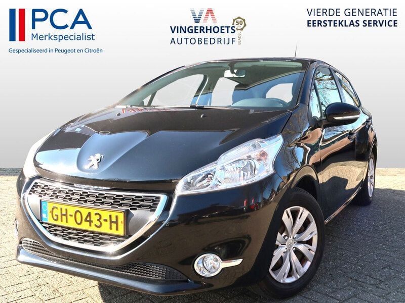 Zwart Gebruikt 2014 Peugeot 208 Envy Hatchback | € 5.900 (Eerlijke prijs) - Afbeelding 1/4