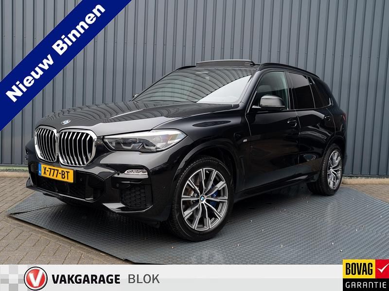 Zwart Occasion 2020 BMW X5 Executive SUV | € 49.745 (Iets duurder) - Afbeelding 1/4