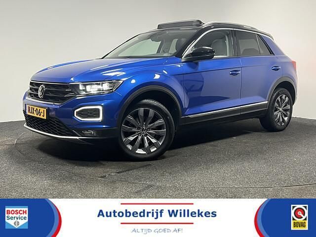 Blauw (metallic) Occasion 2021 VW T-Roc Sportline SUV | € 25.950 (Eerlijke prijs) - Afbeelding 1/4