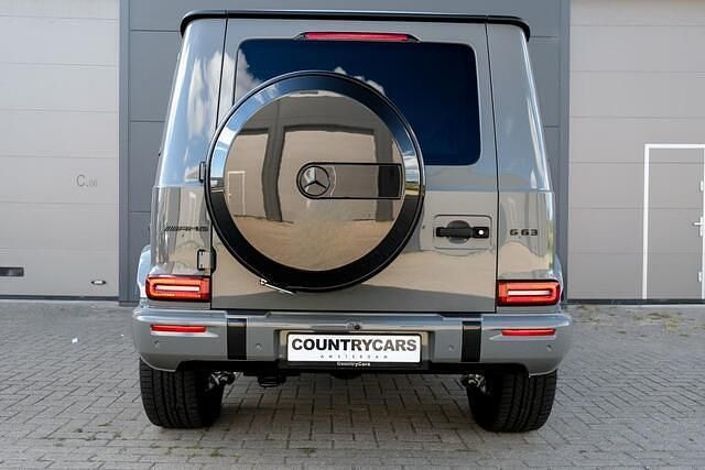 Occasion Mercedes G63 AMG AMG 585 PK (430 kW) 2025 Grijs SUV