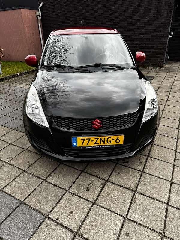 Occasion Suzuki Swift 94 PK (69 kW) 2013 Zwart Hatchback