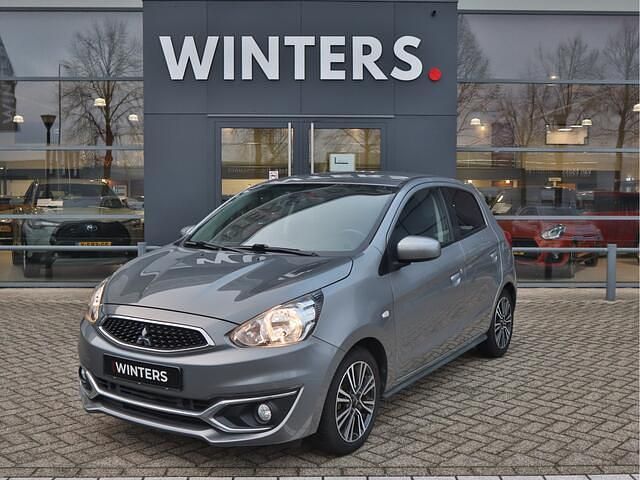 Grijs Gebruikt 2018 Mitsubishi Space Star Instyle Hatchback | € 11.845 (Iets duurder) - Afbeelding 1/4