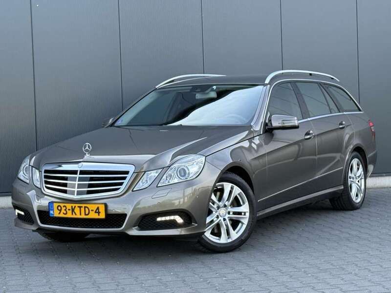 Bruin Gebruikt 2010 Mercedes E350 Avantgarde Stationwagen | € 14.895 (Eerlijke prijs) - Afbeelding 1/4