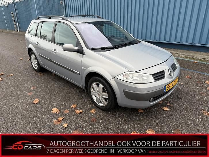 Gebruikt 2004 Renault Mégane II Expression | € 1.950 (Eerlijke prijs) - Afbeelding 1/4