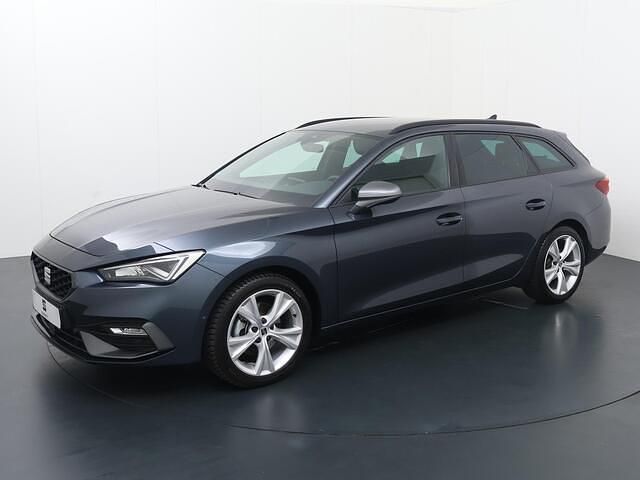 Grijs Gebruikt 2024 Seat Leon Business Stationwagen | € 26.540 (Eerlijke prijs) - Afbeelding 1/4