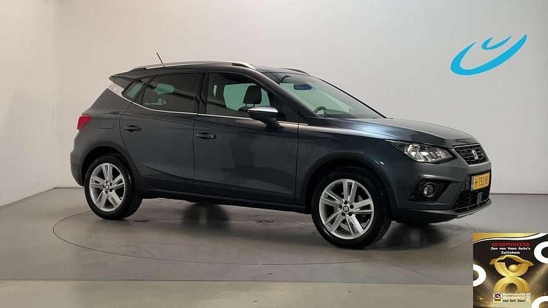 Grijs Gebruikt 2020 Seat Arona Business SUV | € 15.450 (Eerlijke prijs) - Afbeelding 1/3