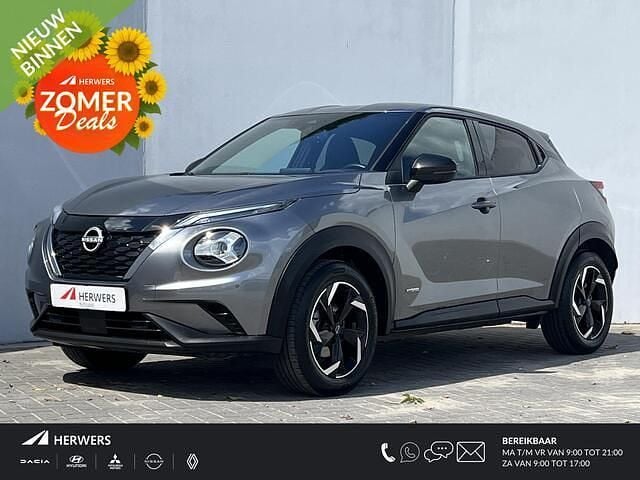Grijs Gebruikt 2024 Nissan Juke N-Connecta SUV | € 24.885 (Goede deal) - Afbeelding 1/4