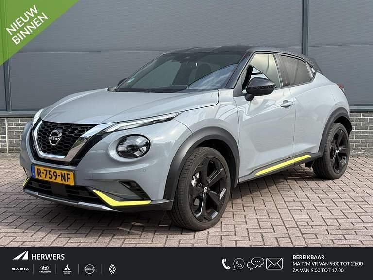 Twotone(ceramic grey & black) Gebruikt 2022 Nissan Juke SUV | € 21.985 (Eerlijke prijs) - Afbeelding 1/4