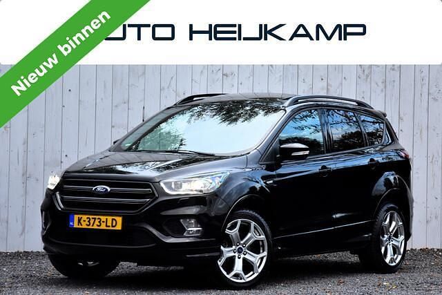 Zwart Gebruikt 2017 Ford Kuga Vignale SUV | € 16.950 (Eerlijke prijs) - Afbeelding 1/3