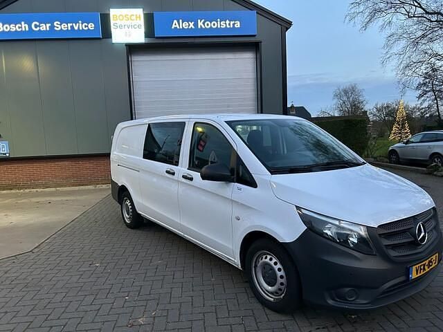 Wit Gebruikt 2020 Mercedes Vito Van | € 15.750 (Goede deal) - Afbeelding 1/4