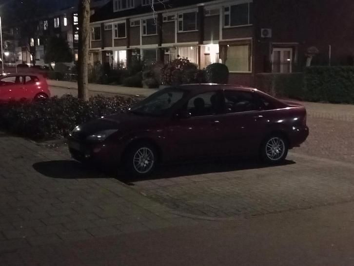 Occasion Ford Focus Ghia 100 PK (73 kW) 2000 Sedan