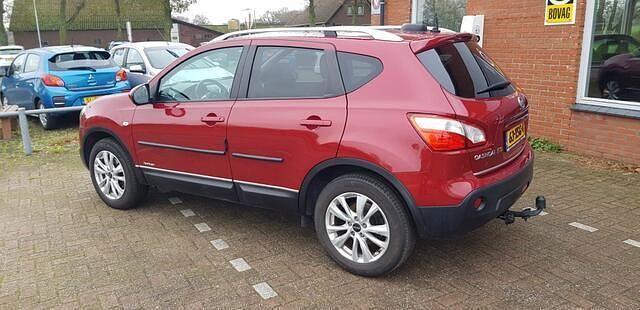Occasion Nissan Qashqai 117 PK (86 kW) 2012 Rood SUV