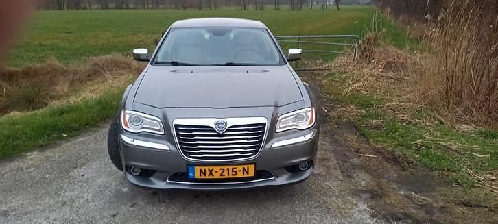 Occasion Lancia Thema 240 PK (176 kW) 2011 Sedan