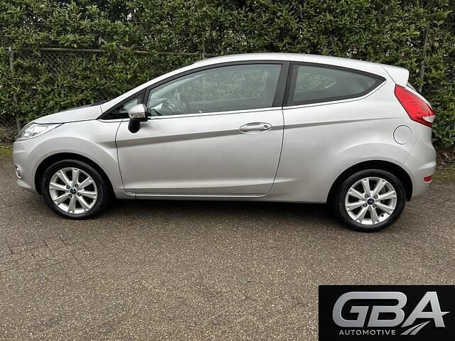 Occasion Ford Fiesta Ghia 82 PK (60 kW) 2009 Grijs Hatchback