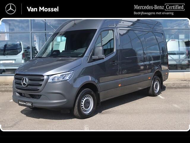 Grijs Nieuw 2024 Mercedes Sprinter Van | € 54.445 - Afbeelding 1/4