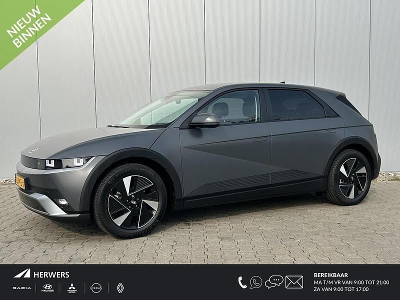 Ecotronic gray pearl matte (net) Occasion 2025 Hyundai Ioniq 5 SUV | € 45.885 (Duur) - Afbeelding 1/4
