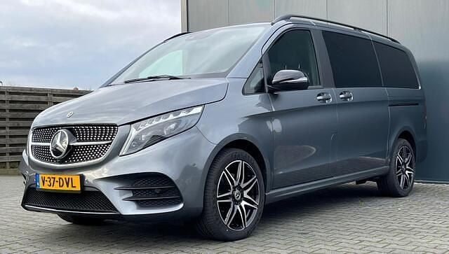 Occasion Mercedes V250 AMG 190 PK (139 kW) 2023 Grijs MPV