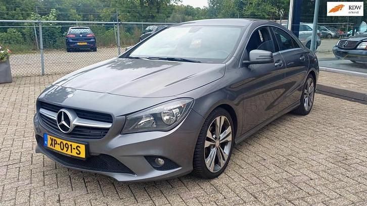 Occasion Mercedes CLA180 Ambition 122 PK (89 kW) 2014 Grijs Sedan