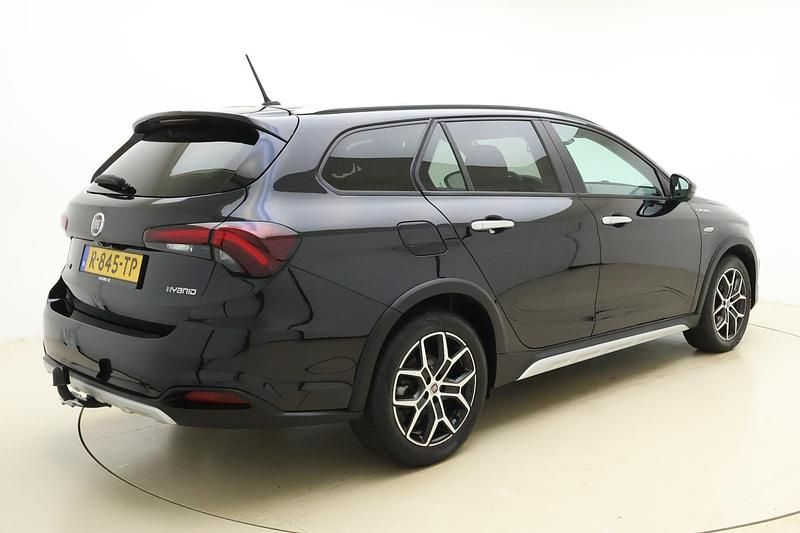 Occasion Fiat Tipo Cross 131 PK (96 kW) 2022 Zwart Stationwagen