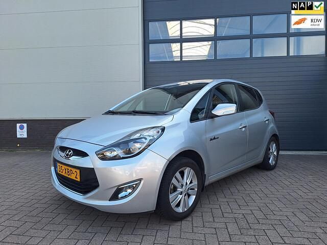 Grijs Gebruikt 2012 Hyundai ix20 MPV | € 6.450 (Goede deal) - Afbeelding 1/4