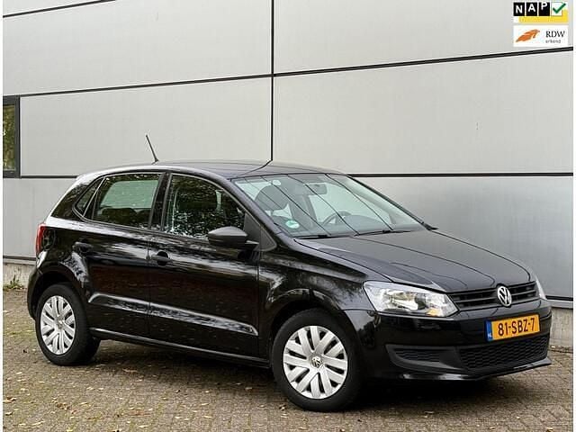 Zwart Gebruikt 2011 VW Polo Trendline Hatchback | € 3.950 (Goede deal) - Afbeelding 1/4