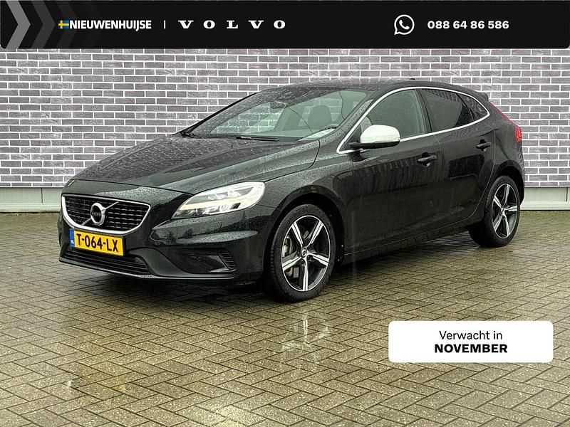 Zwart Gebruikt 2016 Volvo V40 R-Design Hatchback | € 21.694 (Duur) - Afbeelding 1/3