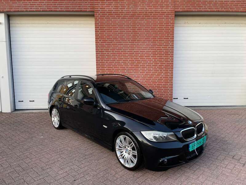 Zwart Gebruikt 2008 BMW 318 M Sport Stationwagen | € 3.999 (Eerlijke prijs) - Afbeelding 1/4