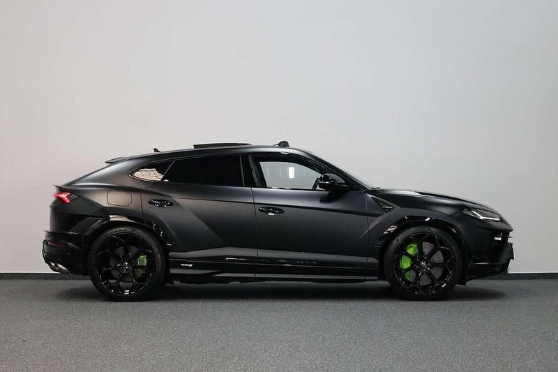 Occasion Lamborghini Urus 668 PK (491 kW) 2023 Zwart SUV