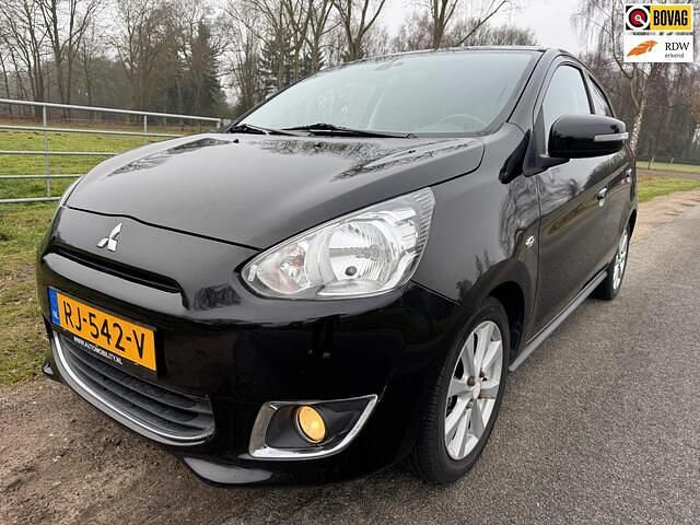 Zwart Occasion 2014 Mitsubishi Space Star Intense+ Hatchback | € 5.950 (Eerlijke prijs) - Afbeelding 1/4