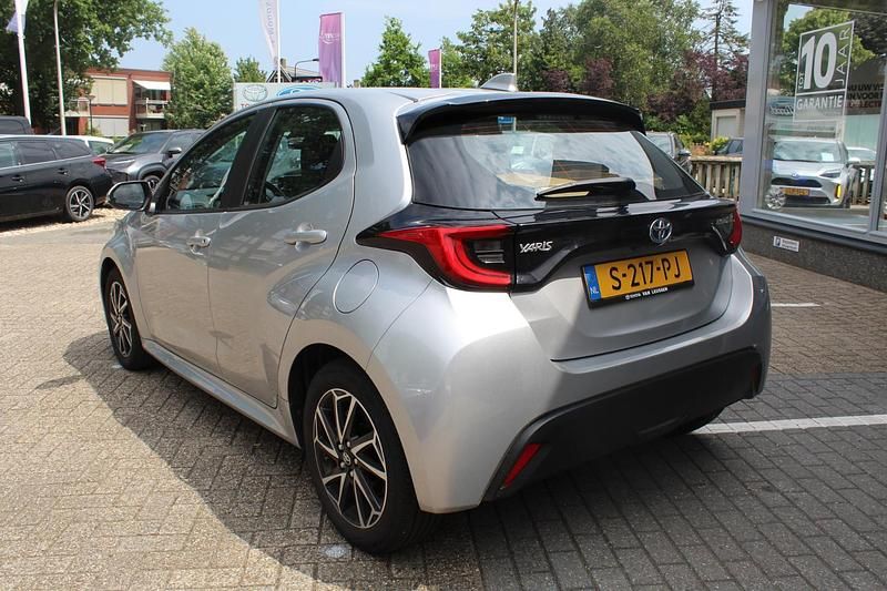Occasion Toyota Yaris Hybrid 116 PK (85 kW) 2023 Grijs Hatchback