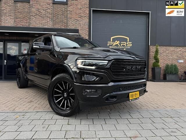 Zwart Gebruikt 2020 Dodge Ram Limited Pickup | € 44.950 (Goede deal) - Afbeelding 1/4