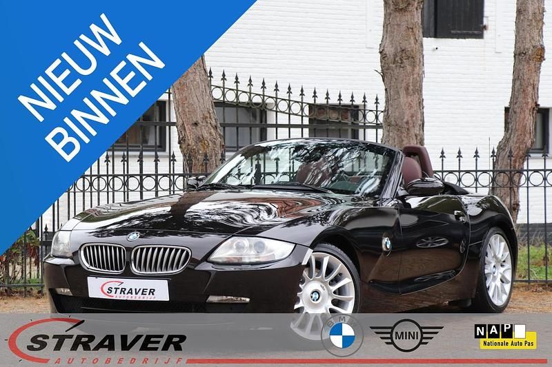 Zwart Gebruikt 2006 BMW Z4 Executive Cabriolet | € 26.950 - Afbeelding 1/4