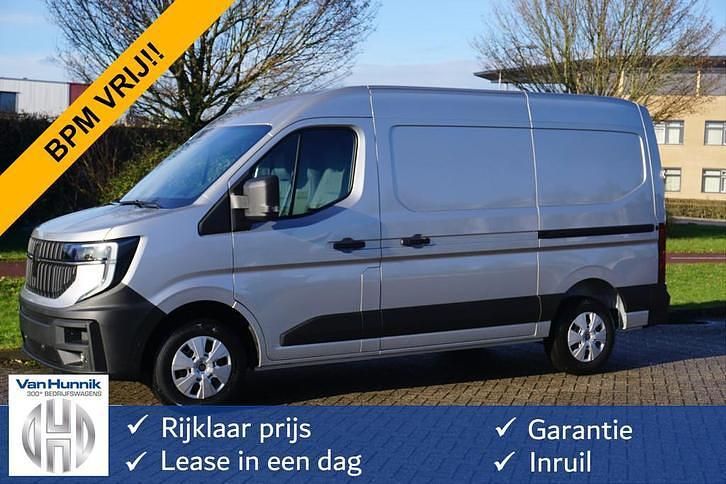 Zilver Occasion 2024 Renault Master Van | € 37.350 (Eerlijke prijs) - Afbeelding 1/4