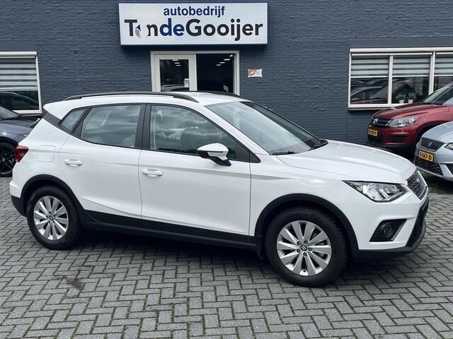 Wit Gebruikt 2021 Seat Arona Style SUV | € 20.900 (Eerlijke prijs) - Afbeelding 1/4