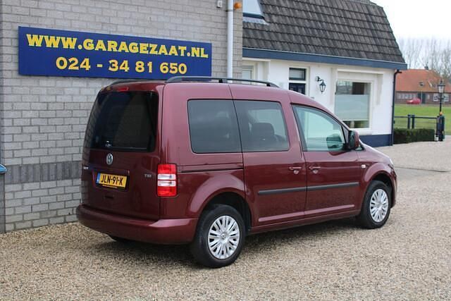 Occasion VW Caddy Trendline 86 PK (63 kW) 2015 Rood (metallic) MPV