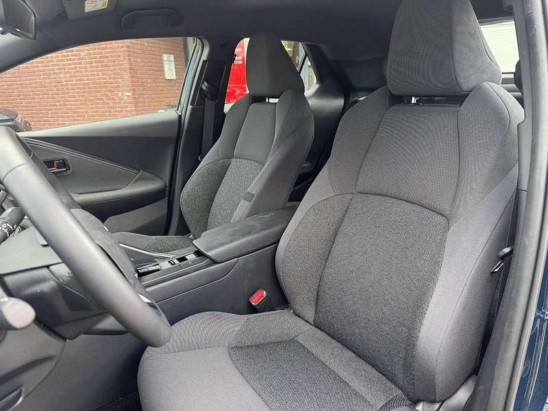 Occasion Toyota C-HR 140 PK (102 kW) 2024 Blauw SUV