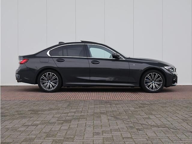 Occasion BMW 330 Executive 291 PK (214 kW) 2021 Grijs Sedan