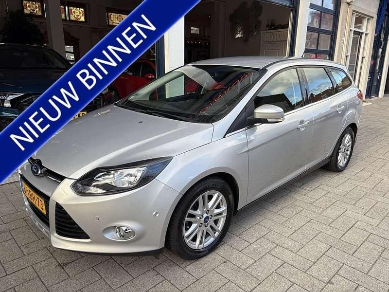 Grijs Gebruikt 2014 Ford Focus Stationwagen | € 4.899 (Goede deal) - Afbeelding 1/4